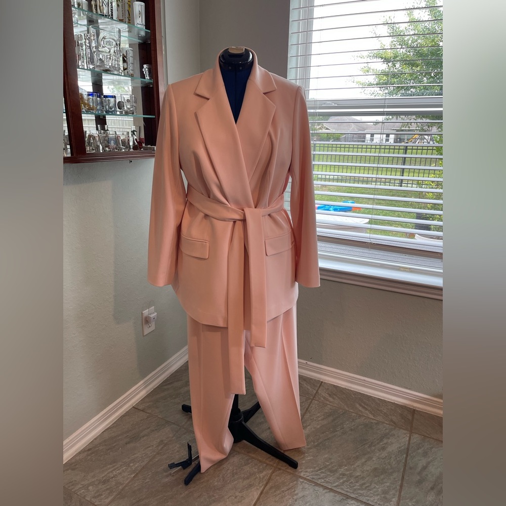 16W Pink Calvin Klein Belted blazer & Belted Cropped pants